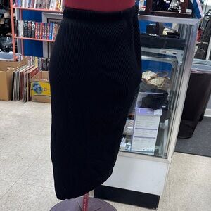 Theory Black Ribbed Pencil Skirt